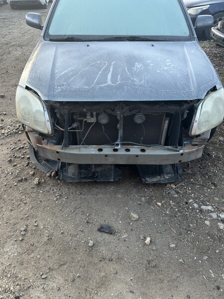 Photo 3 - Toyota Avensis 2006 y parts