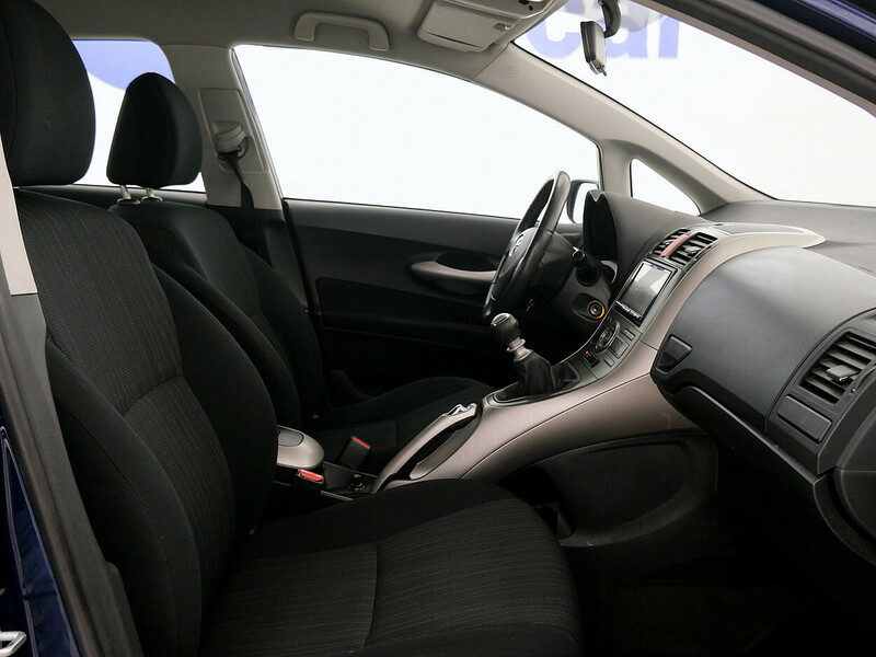 Фотография 6 - Toyota Auris D-4D 2007 г