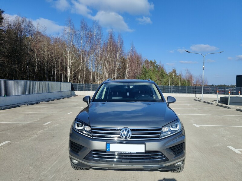 Photo 5 - Volkswagen Touareg 2015 y SUV