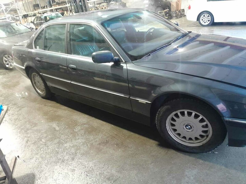 Bmw 735 E38 1999 y parts