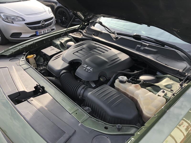 Фотография 17 - Dodge Challenger 2018 г Купе