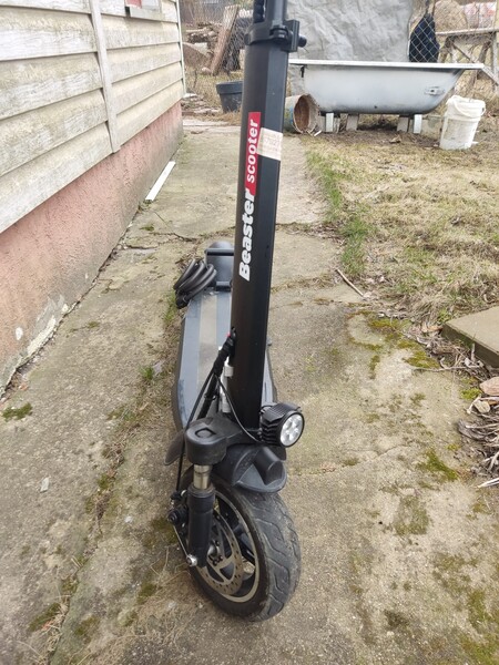 Photo 3 - Beaster Electric scooter
