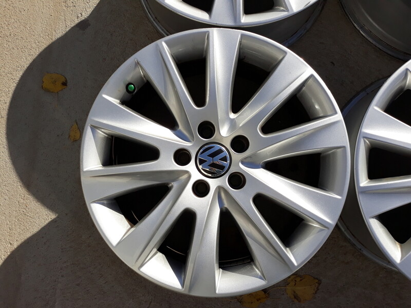 Photo 2 - Volkswagen Tiguan R17 light alloy rims