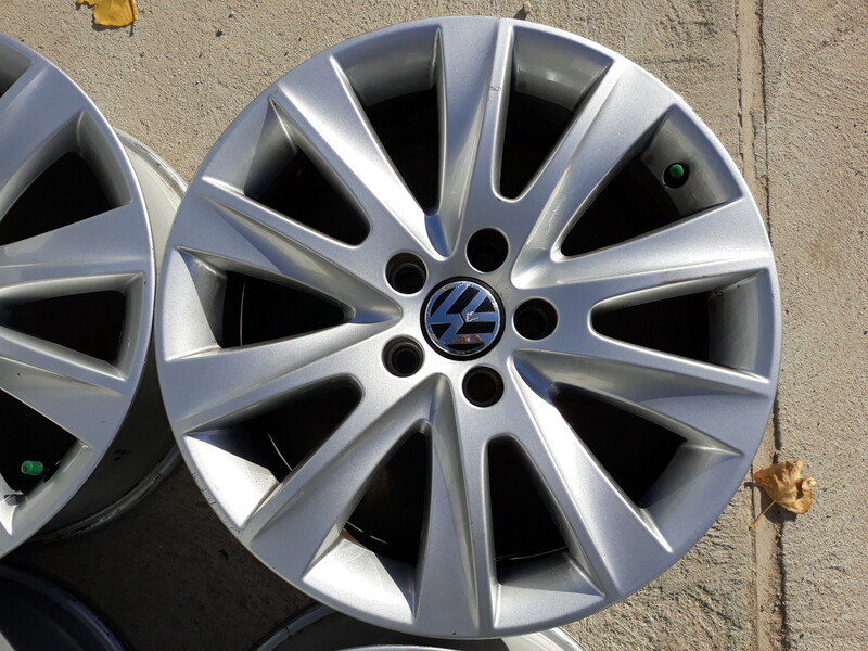 Photo 4 - Volkswagen Tiguan R17 light alloy rims