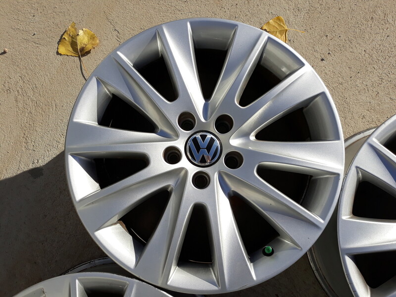 Photo 5 - Volkswagen Tiguan R17 light alloy rims