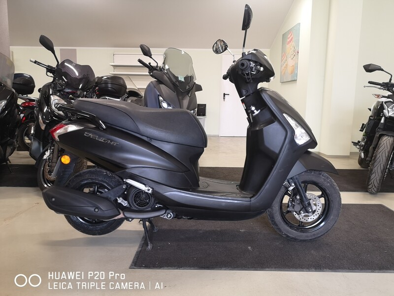 Photo 2 - Yamaha D'elight 2018 y Scooter / moped