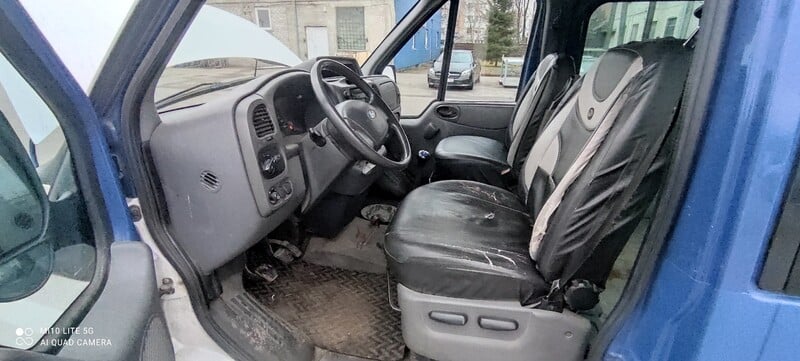 Photo 7 - Ford Transit 2005 y parts