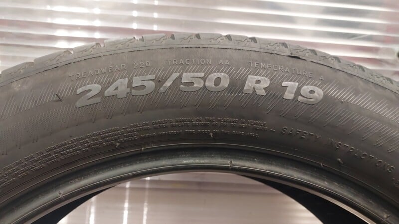 Photo 4 - Michelin Latitude Sport 3 R19 summer tyres passanger car