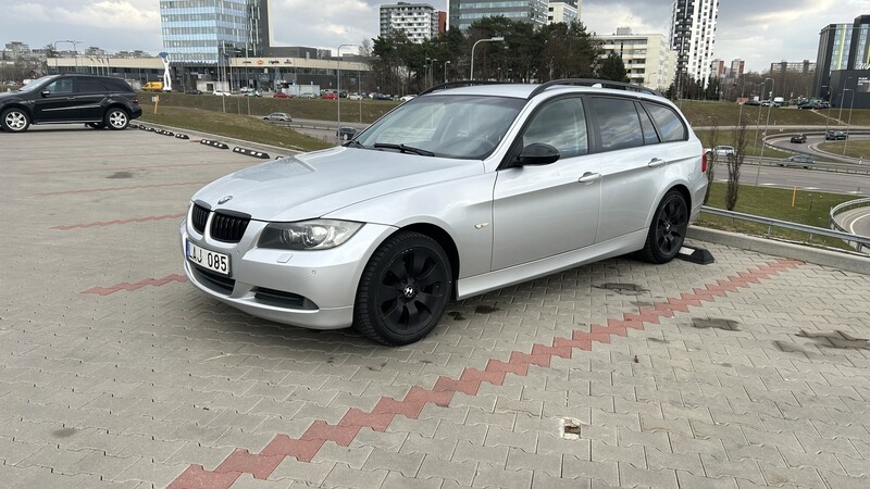 Photo 1 - Bmw 320 d Touring 2006 y