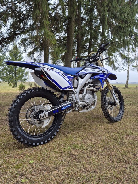 Honda CRF250 2020 y Motocross / Supermoto motorcycle