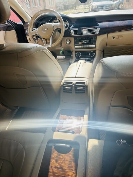 Фотография 8 - Mercedes-Benz CLS 550 2014 г Седан