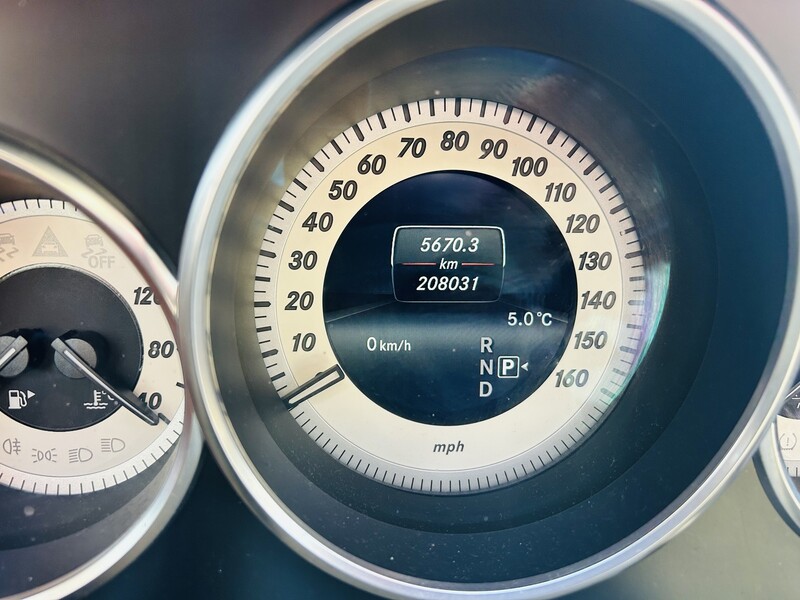 Фотография 10 - Mercedes-Benz CLS 550 2014 г Седан