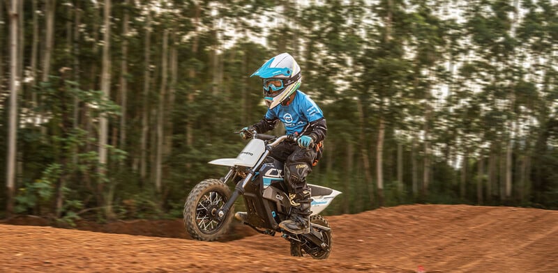 Photo 8 - CFMOTO CX-2E 2024 y Motocross / Supermoto motorcycle