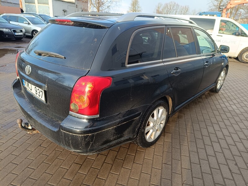 Photo 4 - Toyota Avensis II 2006 y parts