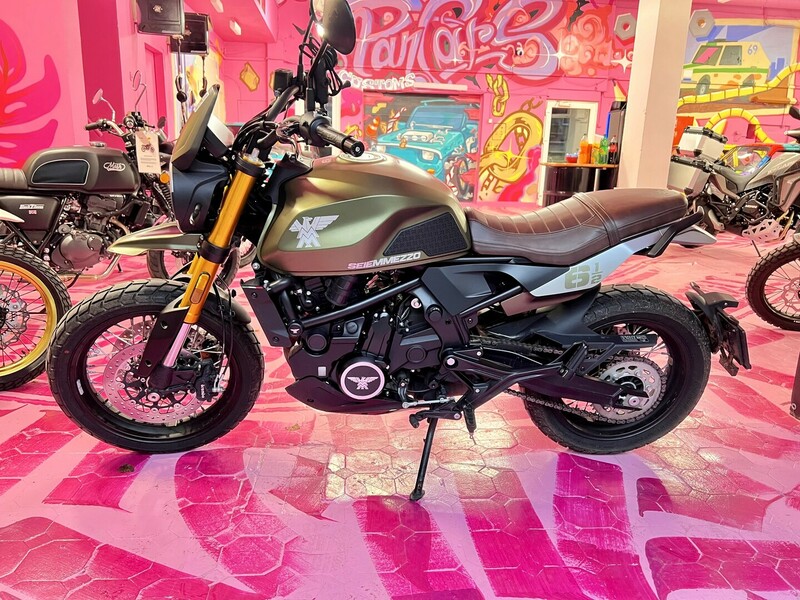 Nuotrauka 6 - Moto Morini Seiemmezzo SCR 2024 m Klasikinis / Streetbike motociklas