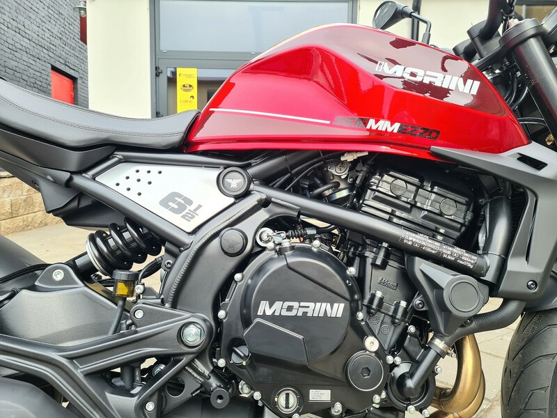 Photo 11 - Moto Morini Seiemmezzo STR 2024 y Classical / Streetbike motorcycle