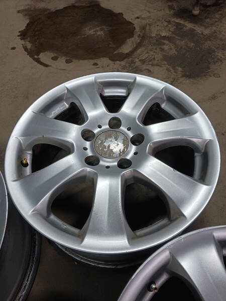 Stilauto light alloy R16 rims