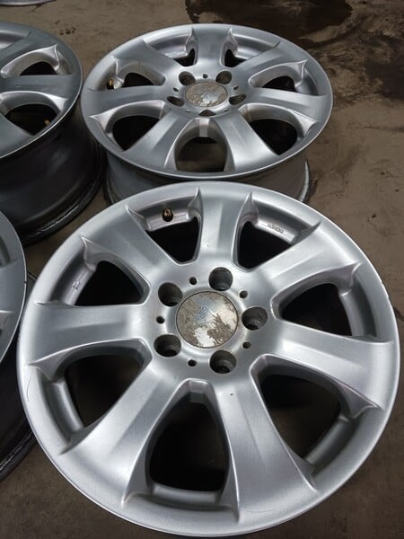 Photo 5 - Stilauto light alloy R16 rims