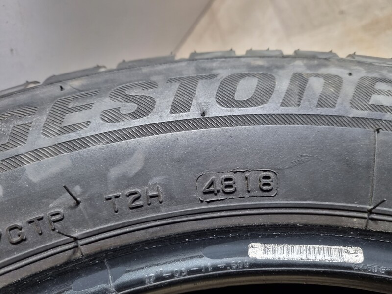 Nuotrauka 12 - Bridgestone 5mm, 2018m R17 universalios padangos lengviesiems