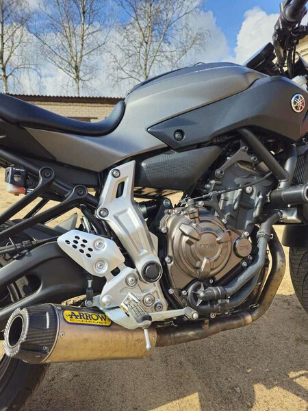 Nuotrauka 5 - Yamaha MT 2014 m Klasikinis / Streetbike motociklas