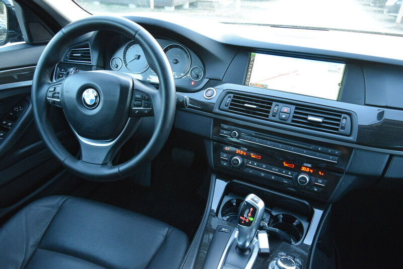 Photo 12 - Bmw 520 d Touring 2011 y