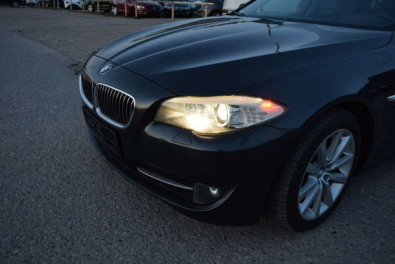 Photo 22 - Bmw 520 d Touring 2011 y