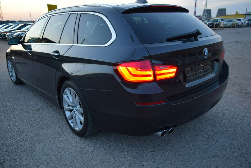 Photo 23 - Bmw 520 d Touring 2011 y