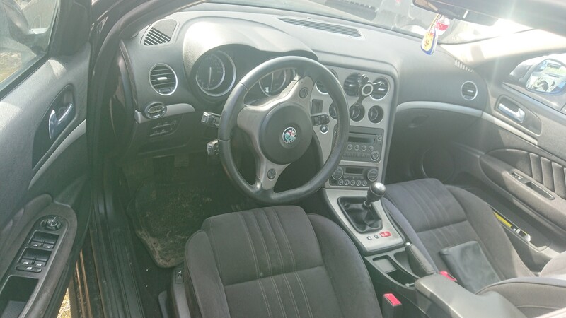 Photo 5 - Alfa Romeo 159 2006 y parts