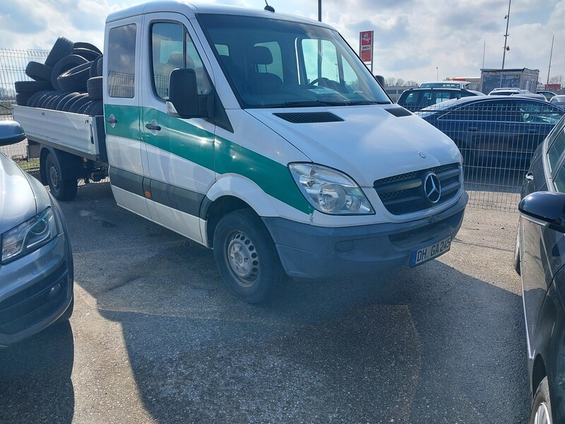 Photo 2 - Mercedes-Benz Sprinter 2010 y Commercial auto (with box)