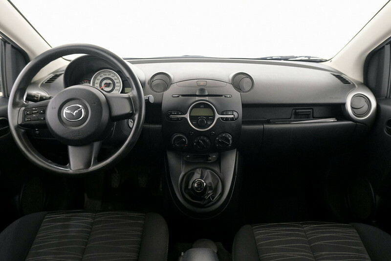 Photo 5 - Mazda 2 2008 y Hatchback
