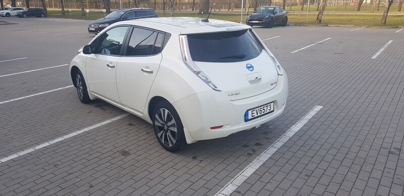 Nuotrauka 2 - Nissan Leaf 2015 m Hečbekas