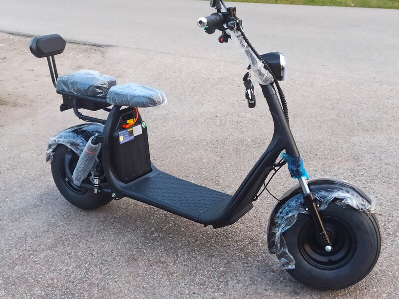 Photo 17 - Kita Electric scooter