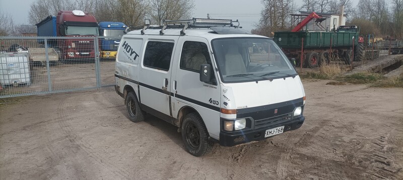 Nuotrauka 2 - Isuzu Midi 4x4 1990 m