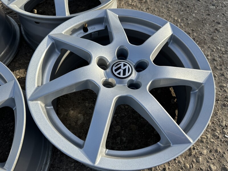 Nuotrauka 2 - Volkswagen R17 lengvojo lydinio ratlankiai