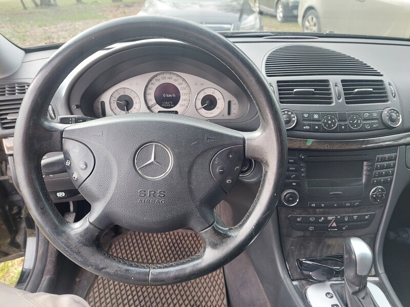 Фотография 8 - Mercedes-Benz E 320 2004 г Универсал