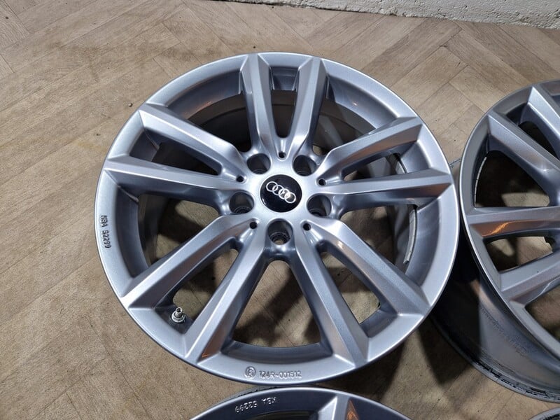 Photo 5 - Audi A5, A6 A5 light alloy R17 rims