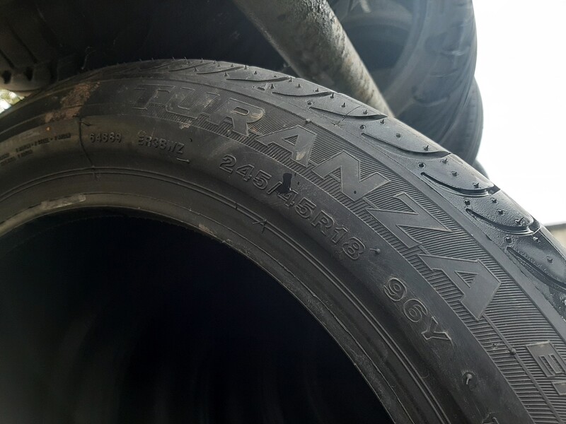 Фотография 6 - Bridgestone R18 летние шины для автомобилей