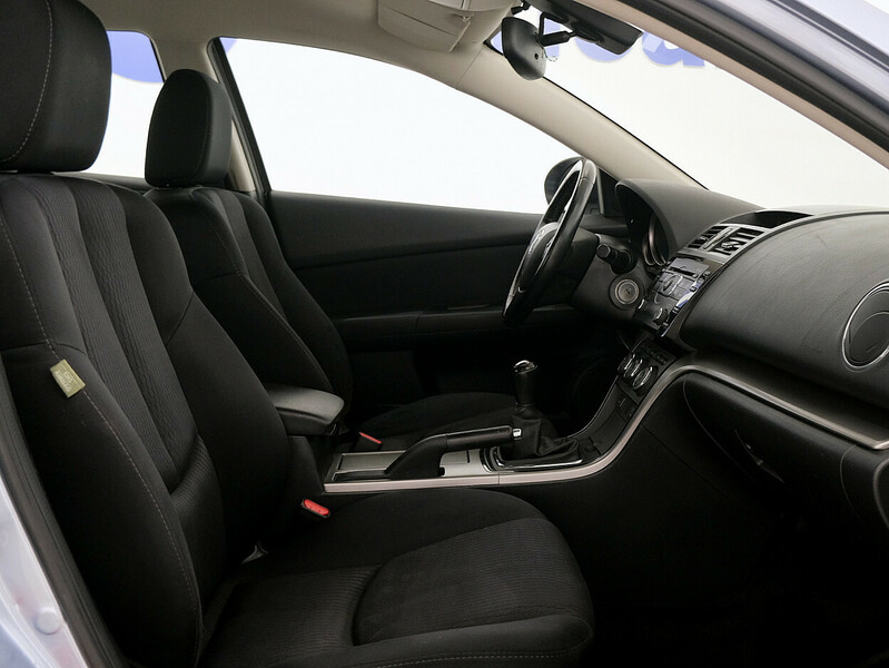 Фотография 6 - Mazda 6 2010 г Седан