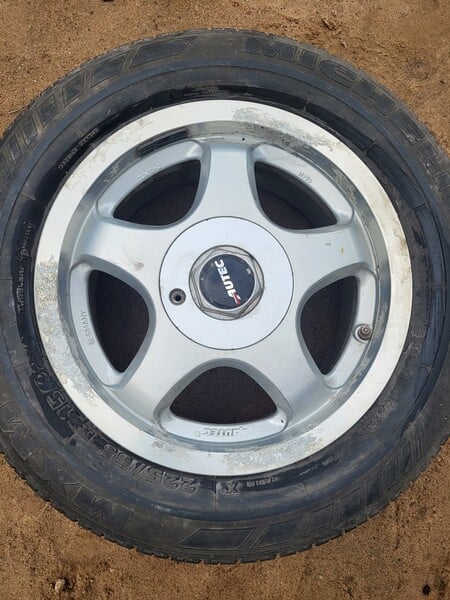 Photo 3 - BMW 328 R15 light alloy rims