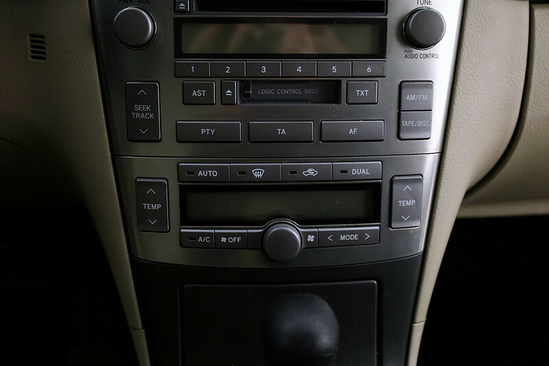 Nuotrauka 8 - Toyota Avensis 2005 m Universalas