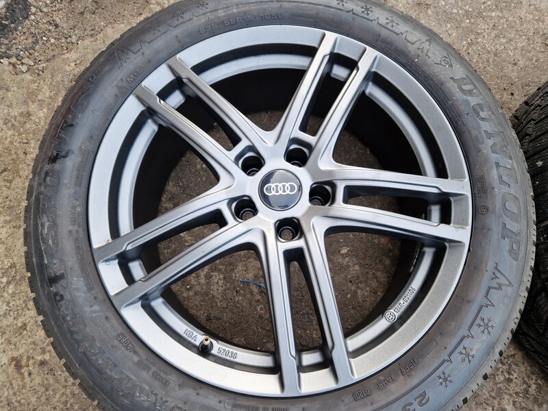 Photo 5 - Audi Q5 R19 Q5 light alloy R19 rims