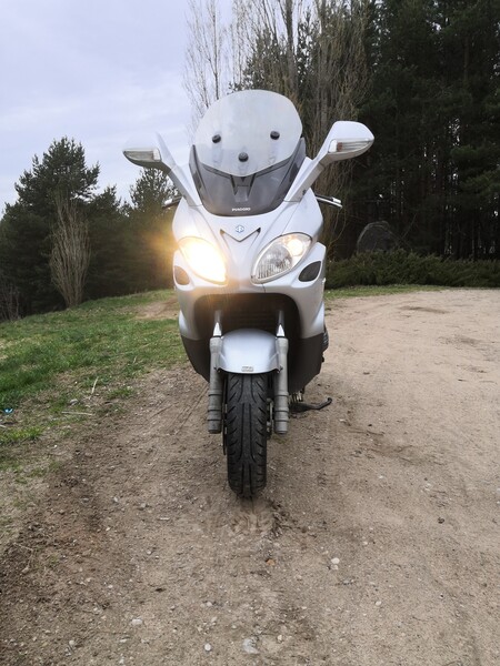 Photo 1 - Piaggio X9 2005 y Scooter / moped