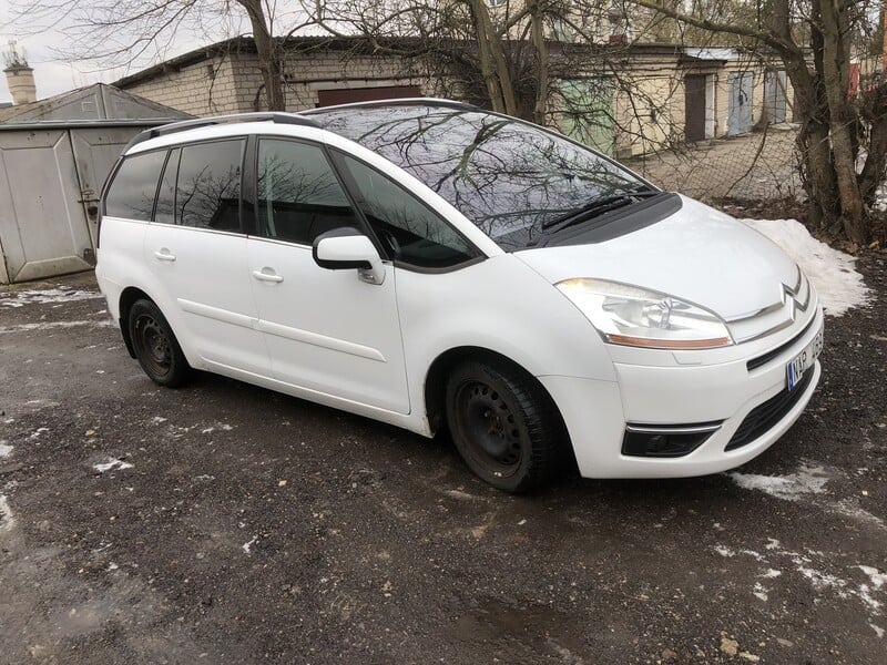 Фотография 2 - Citroen C4 Grand Picasso 2009 г запчясти