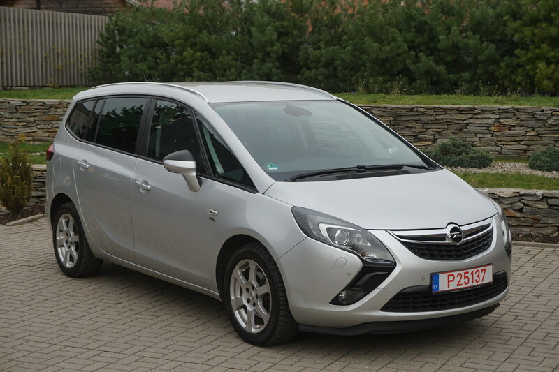 Photo 2 - Opel Zafira Tourer 2013 y Van