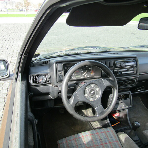 Photo 7 - Volkswagen Golf 1991 y Hatchback