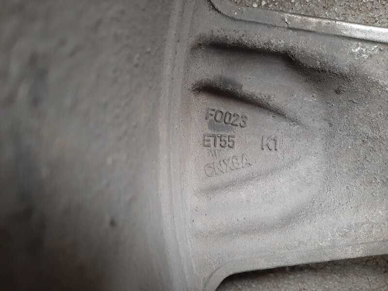 Nuotrauka 12 - Ford S-Max R18 lengvojo lydinio ratlankiai