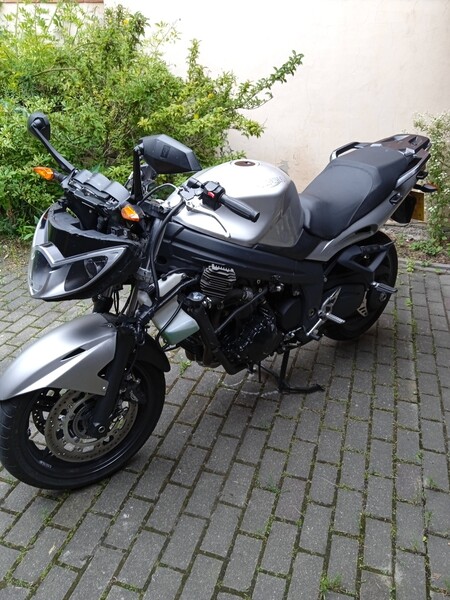 Triumph Sprint 2010 y Touring / Sport Touring motorcycle