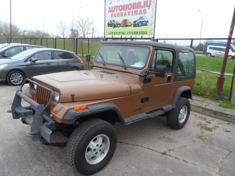 Photo 3 - Jeep Wrangler 1987 y Off-road / Crossover