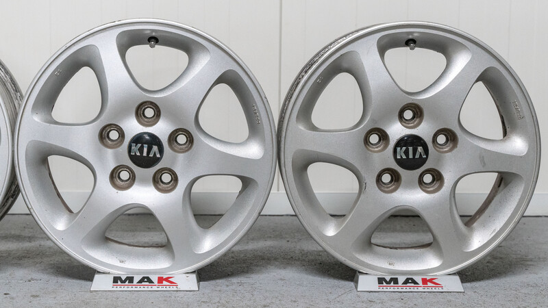 Фотография 4 - Kia R15 литые диски