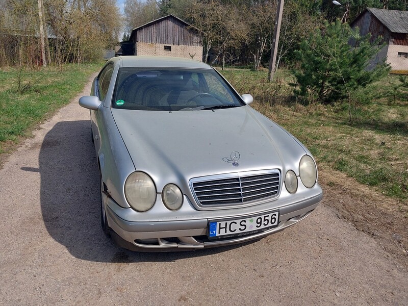 Mercedes-Benz CLK 200 2000 y Coupe